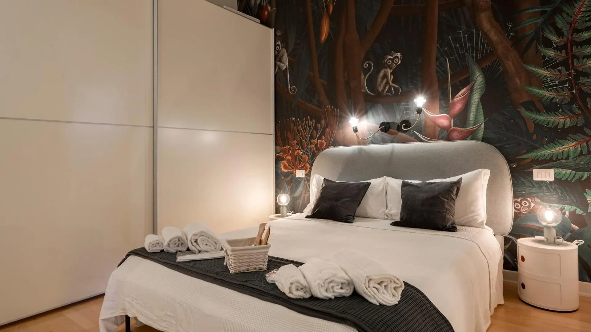 Luxury Stay Experience In Bari 0*,  Italy